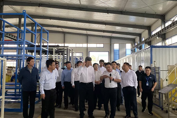 內蒙古自治區黨委常委、通遼市委書記孟憲東攜考察團到一諾環境考察指導